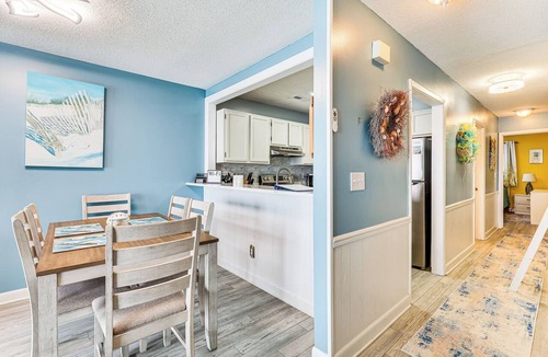 Kure Beach Apartment | Kure Beach Condo w/Panoramic Ocean Views!