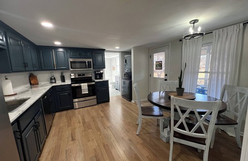 Young Harris House | Lake Access on Chatuge: Cozy Mountain Retreat Near Lake Chatuge & Hot Tub
