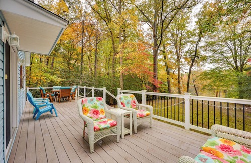 Nuttsville Cottage | Lake Access, Tranquil Acreage: Farnham Cottage