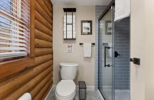 Burnside House | Lake Cumberland Cedar Hideaway