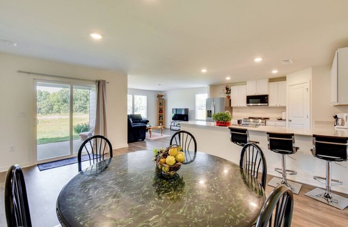 Hartwell House | Lake Hartwell Home Base: 2 Mi to Marina!