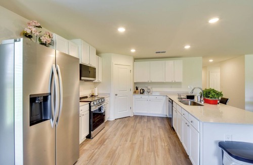 Hartwell House | Lake Hartwell Home Base: 2 Mi to Marina!
