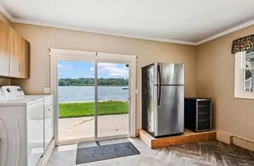 Warsaw Cottage | Lake Haven Cottage Fun Summer Get Away! fishing and kayaks!