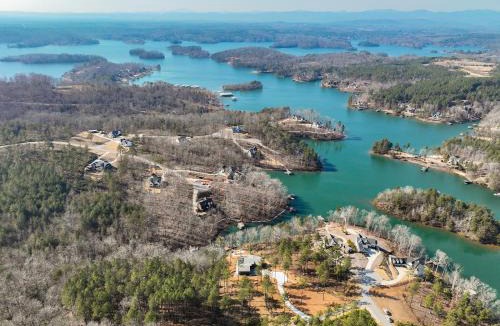 Six Mile House | Lake Keowee House