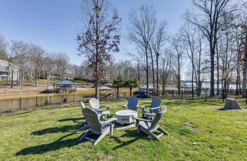 Terrell House | Lake Norman Retreat with Dock, Game Room and Hot Tub