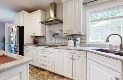 Maynardville House | Lake Norris Epic Aqua Haven Sleeps 8 - Deck - Grill