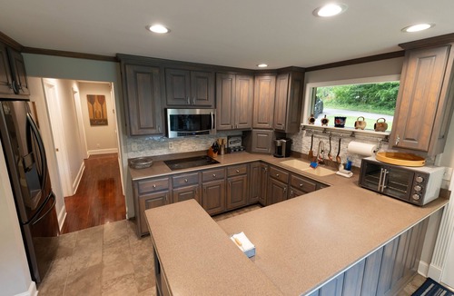 Rock Harbor House | Lakefront Cedar Cove Cottage on Norris Lake