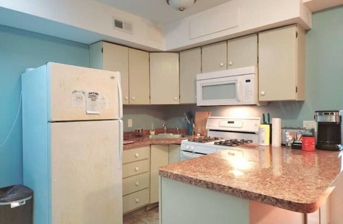 Spring Grove House | Lakefront Comfy 1BR Cabin @ The Lake-Heim by Chain-O-Lakes