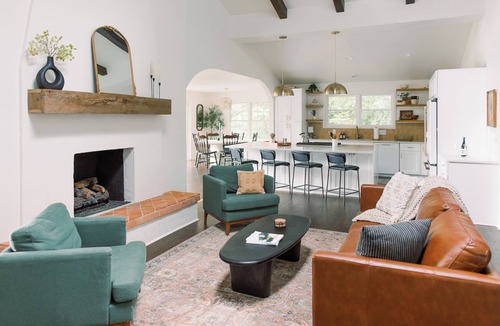 Barium Springs House | Lakefront Cove Retreat Private Dock + Hot Tub + Sauna | Hummingbird Home