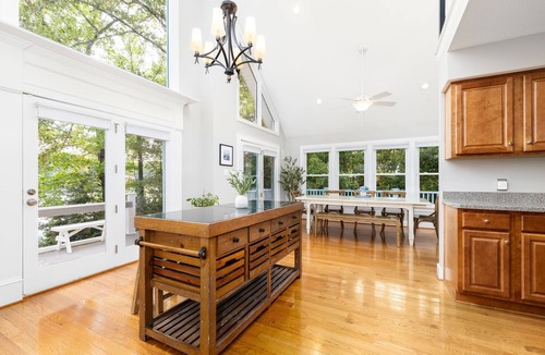 Bracey House | Lakefront, Dock, Slide, Tiki Bar, Kayaks, Fire pit, Pet Friendly