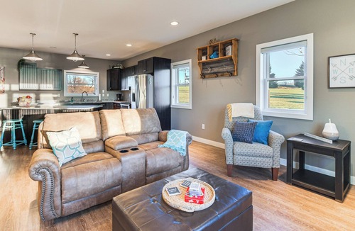 Dent Cottage | Lakefront Gem: Grills & Fire Pit in Dent