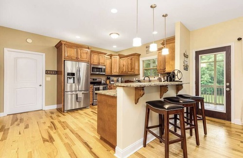Lake Norman of Catawba House | Lakefront Manor with Beach, Gameroom, Sauna, Theatre