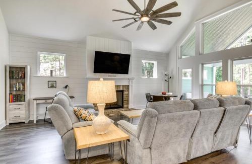 McCormick House | Lakefront McCormick Retreat w/Patio & Views