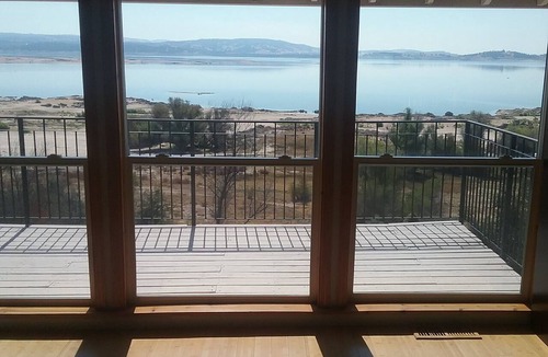 Granite Bay House | Lakefront! panoramic views. 2-bedroom 1 bathroom in terrific Granite Bay with AC
