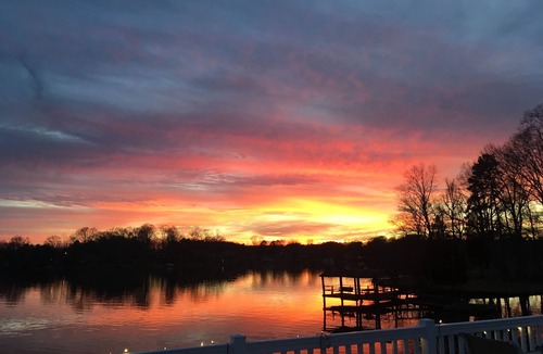 Denver House | Lakefront, sunsets, dock lounging and more at Heron House!