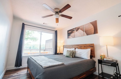 Wedowee Apartment | Lakefront Villa 4/Dock Access