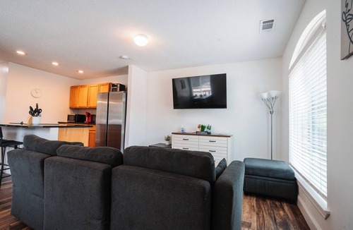 Wedowee Apartment | Lakefront Villa 4/Dock Access