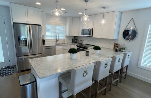 La Follette Condo | Lakeside Landing with Covered Boat Slip Included