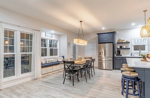 Leitchfield House | Lakeside lodge with 6 bedrooms near Rough River Lake