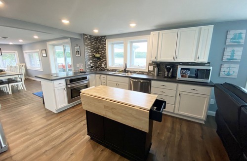 Three Rivers House | Lakeside Luxury & Comfort W/Pontoon Rental!