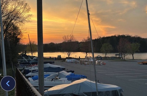 High Point House | Lakeside Oasis 3 miles to HPU- Walk to Marina, Golf, Tennis. 180° Water Views