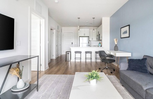 Downtown Knoxville Apartment | Landing | Amazing 1BD, Gym, Pool