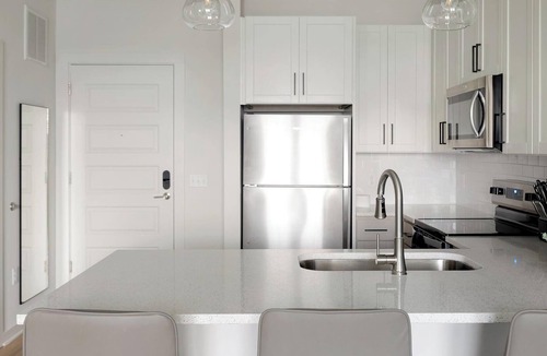 Downtown Knoxville Apartment | Landing | Amazing 1BD, Game Room, Pool