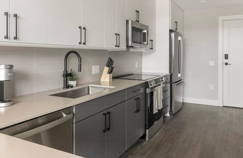 Southwest Raleigh Apartment | Landing | Amazing 1BD in Caraleigh