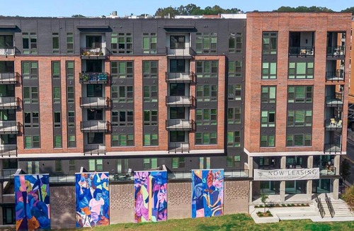 Downtown Apartment | Landing | Amazing 1BD, Yoga Studio, Courtyard