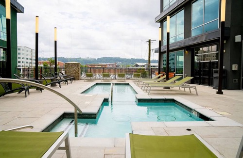 Five Points South Apartment | Landing | Amazing Studio, Yoga Studio, Gym