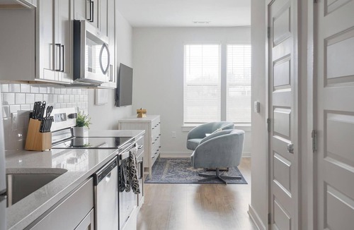 Downtown Knoxville Apartment | Landing | Amazing Studio, Game Room, Gym