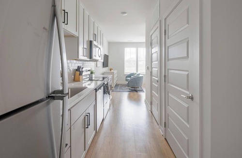 Downtown Knoxville Apartment | Landing | Amazing Studio, Game Room, Gym