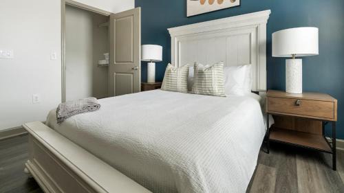 Huntersville Apartment | Landing Apartments - Ventana Northlake