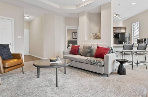 Woodland Hills Apartment | Landing at Brassfield Park Apartments - 2 Bedrooms in North Greensboro