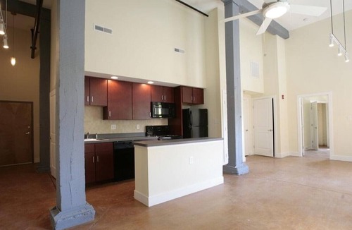 Petersburg Apartment | Landing at Mayton Transfer Lofts - 1 Bedroom in Downtown Petersburg