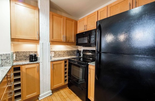 Petersburg Apartment | Landing | Beautiful 1BD, Pool, Gym