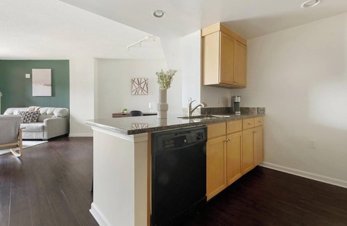 Navy Yard Apartment | Landing | Beautiful 1BD, Gym, Courtyard