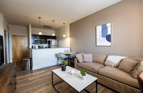 Church Hill Apartment | Landing | Beautiful 1BD, Courtyard, Clubhouse