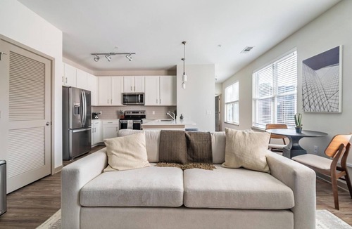 Knoxville Apartment | Landing | Chic 1BD, Gym, Clubhouse