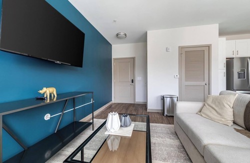 Knoxville Apartment | Landing | Chic 1BD, Gym, Clubhouse