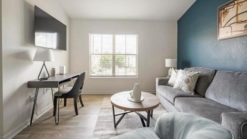 Murfreesboro Apartment | Landing Modern 1BD Clubhouse Gym