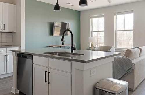 Sugar Hill Apartment | Landing | Modern 1BD, Gym, Pool