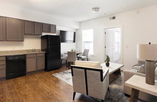 Church Hill Apartment | Landing | Modern 2BD, Rooftop Lounge, Clubhouse