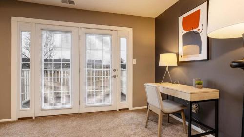 Carmel Apartment | Landing Modern Apartment with Amazing Amenities (ID8747X90)