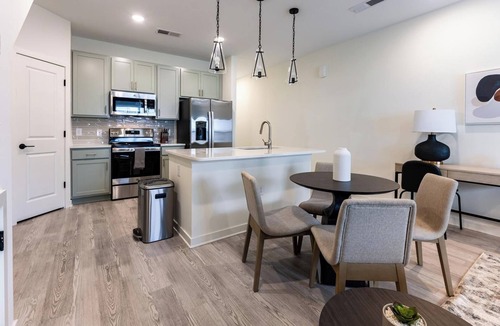 Wilmington Apartment | Landing | Spectacular 3BD, Yoga Studio, Clubhouse