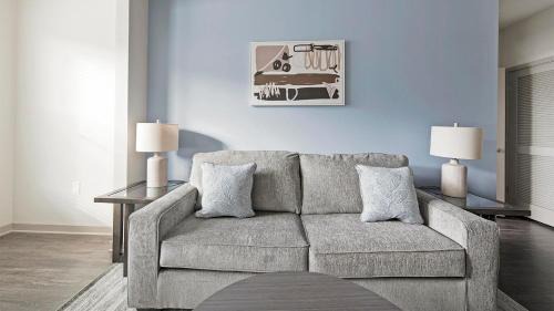 Murfreesboro Apartment | Landing Spectacular 2BD Gym Clubhouse