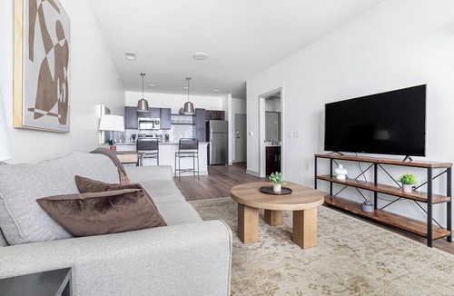 McCordsville Apartment | Landing | Stunning 1BD, Courtyard, Pool