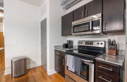 Church Hill Apartment | Landing | Stunning 1BD, Courtyard, Rooftop Lounge