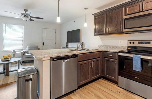 Lyman Apartment | Landing | Stunning 1BD, Clubhouse, Pool