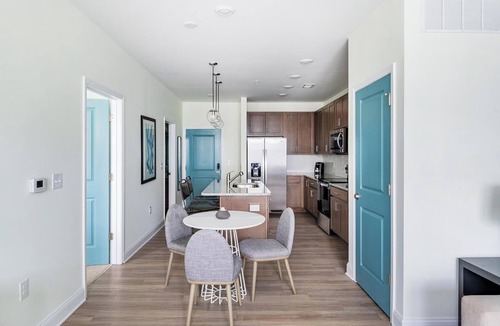 Wilmington Apartment | Landing | Stunning 1BD, Gym, Pool